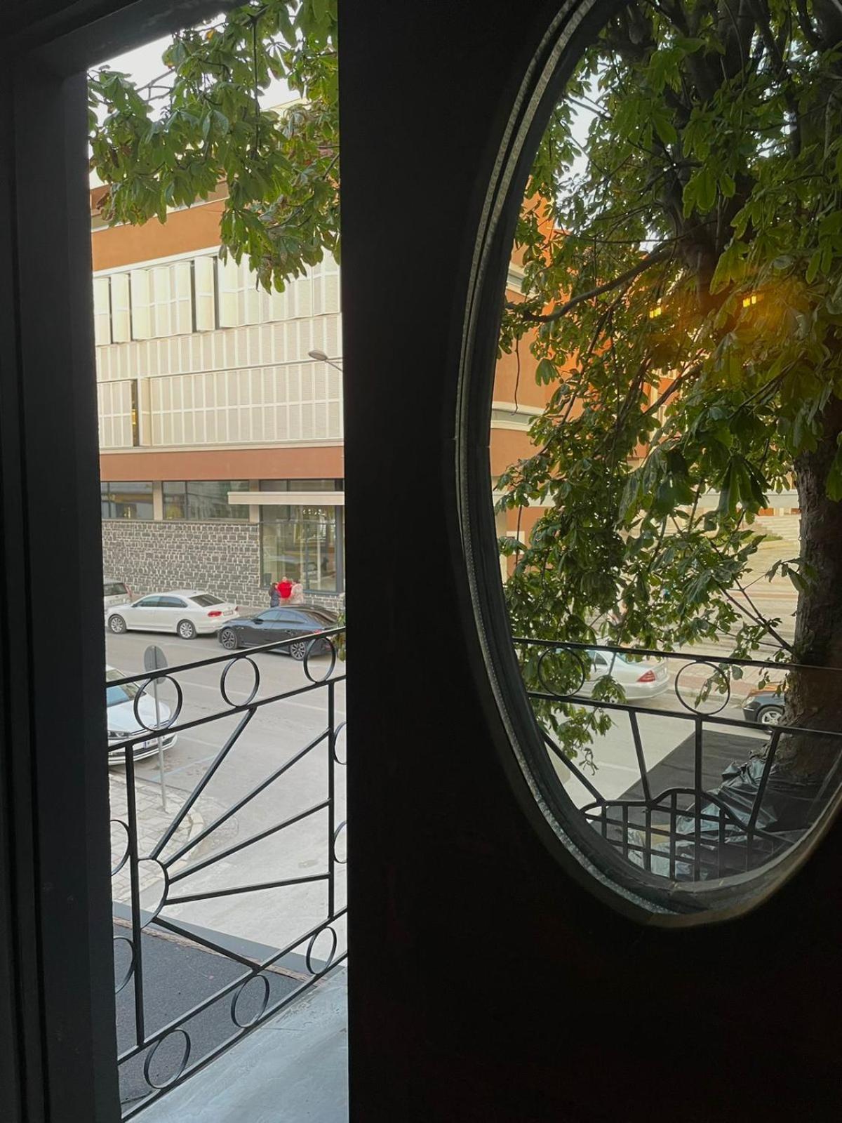 In Gallery & Hotel Korcza